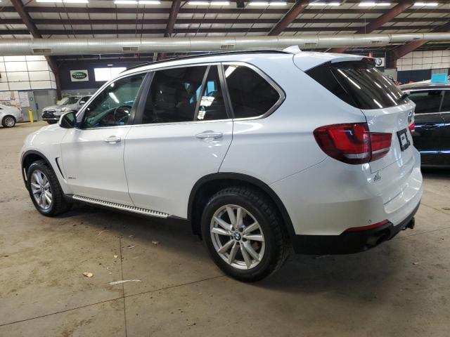 5UXKR0C56F0K66765 - 2015 BMW X5 XDRIVE3 WHITE photo 2