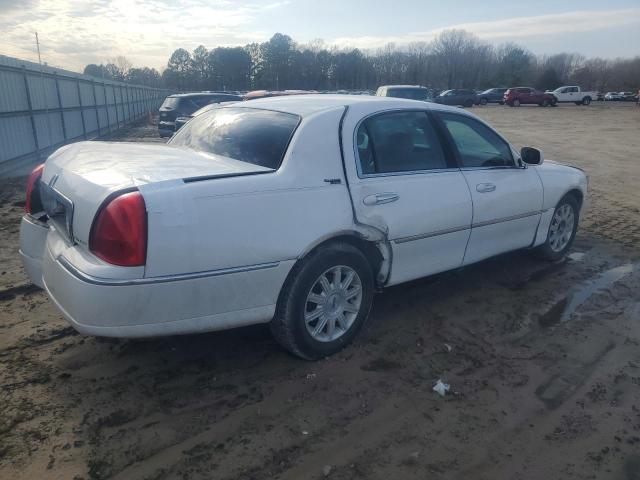 1LNHM82V96Y618566 - 2006 LINCOLN TOWN CAR S WHITE photo 3