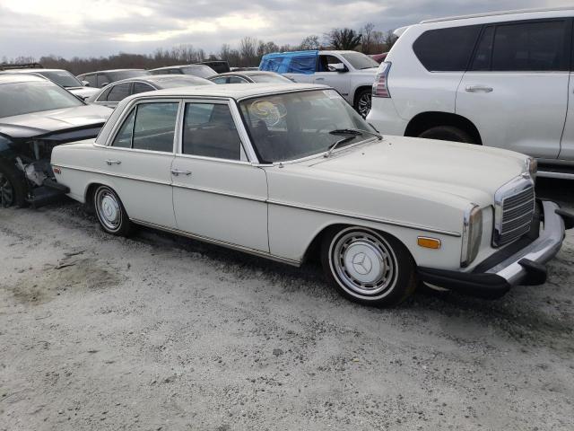 11511712029909 - 1974 MERCEDES-BENZ 240 D WHITE photo 4