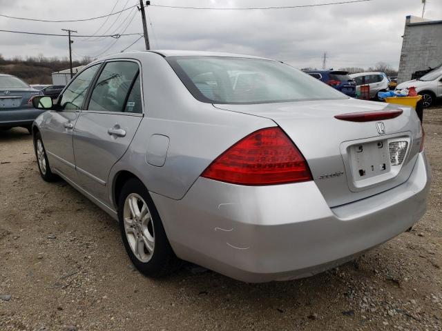 1HGCM563X7A214659 - 2007 HONDA ACCORD SE SILVER photo 3