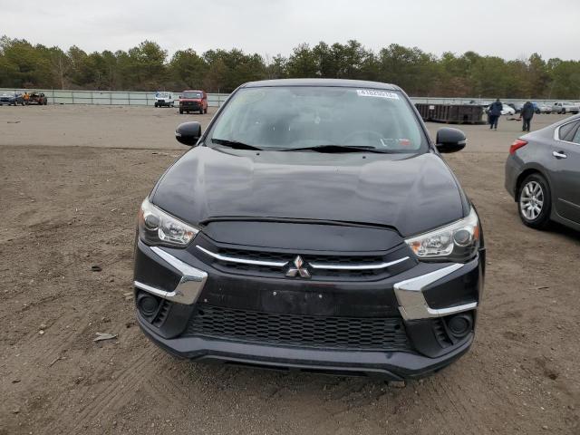 JA4AP3AU6KU028944 - 2019 MITSUBISHI OUTLANDER შავი ფოტო 5