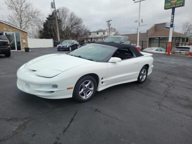 2G2FV32G4Y2154510 - 2000 PONTIAC FIREBIRD T WHITE photo 2