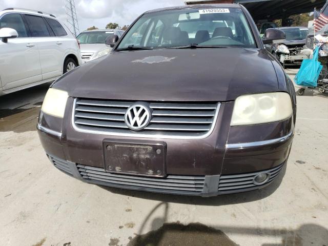 WVWPD63B44E180725 - 2004 VOLKSWAGEN PASSAT GLS BROWN photo 5