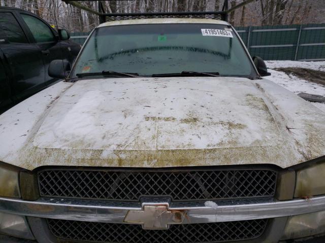 1GBHC24U93E256278 - 2003 CHEVROLET SILVERADO WHITE photo 11