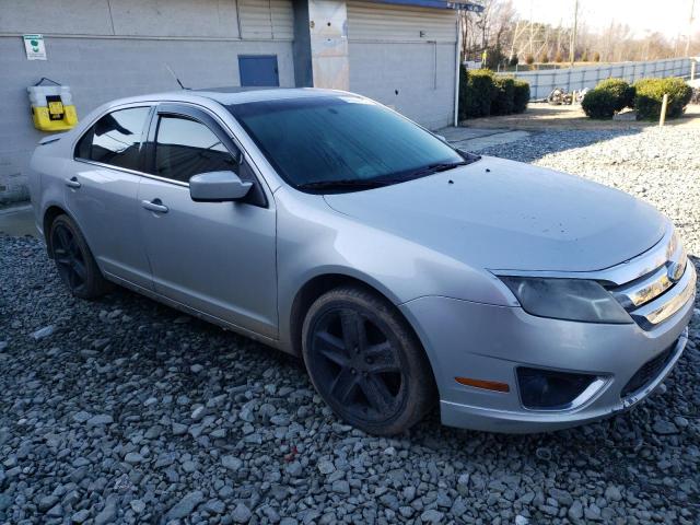 3FAHP0KC7AR130208 - 2010 FORD FUSION SPO SILVER photo 4