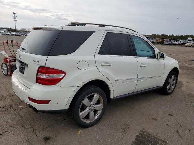 4JGBB8GB4AA532285 - 2010 MERCEDES-BENZ ML 350 4MA WHITE photo 3