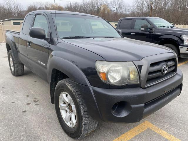 5TEUU42NX8Z473213 - 2008 TOYOTA TACOMA ACC BLACK photo 4