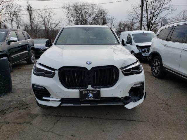 5UXCR6C05M9H72448 - 2021 BMW X5 XDRIVE4 WHITE photo 5