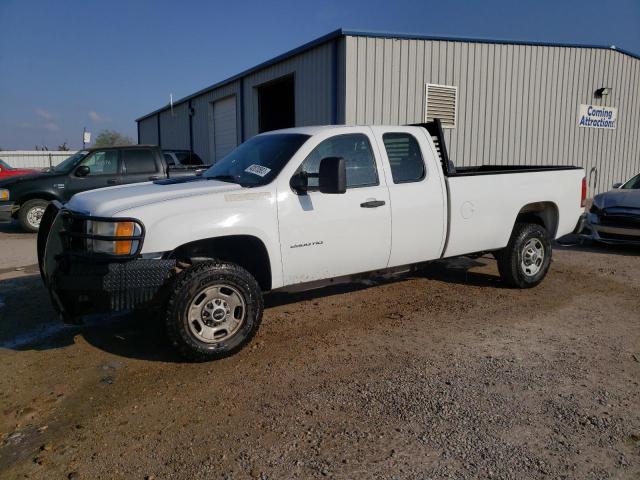 1GD21ZCG0BZ241814 - 2011 GMC SIERRA C25 WHITE photo 1