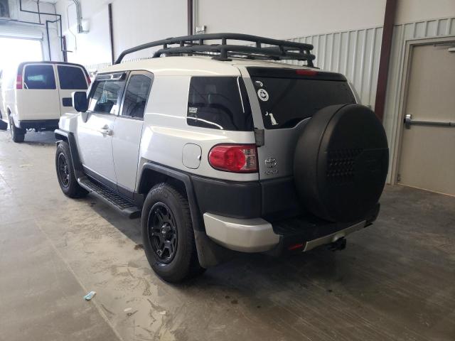 JTEBU11F370049298 - 2007 TOYOTA FJ CRUISER SILVER photo 4