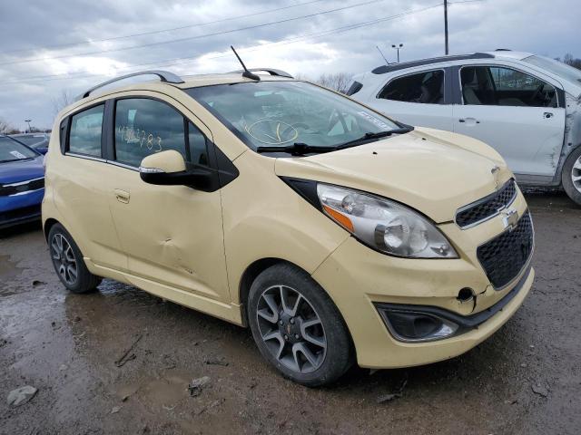 KL8CF6S92EC440956 - 2014 CHEVROLET SPARK 2LT YELLOW photo 4