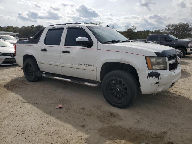 3GNEC12077G267861 - 2007 CHEVROLET AVALANCHE WHITE photo 4