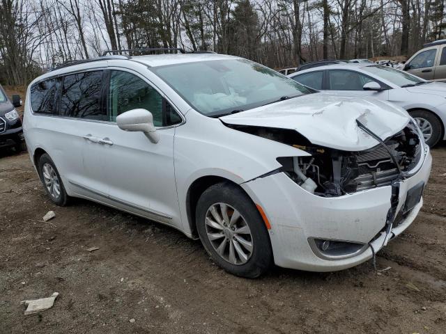 2C4RC1BG4KR652157 - 2019 CHRYSLER PACIFICA T WHITE photo 4