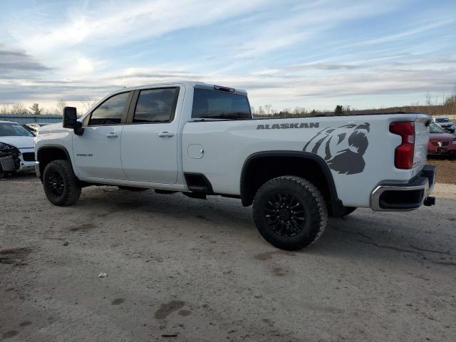 1GC4YNEY4MF133241 - 2021 CHEVROLET SILVERADO WHITE photo 2