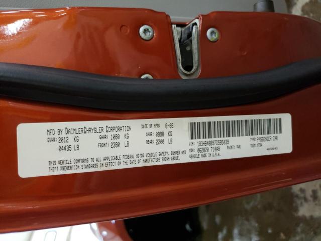 1B3HB48B97D595039 - 2007 DODGE CALIBER SX ORANGE photo 13