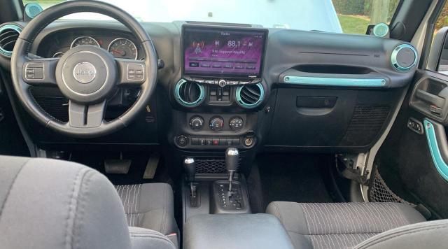 1J4BA5H19BL597855 - 2011 JEEP WRANGLER U SILVER photo 9