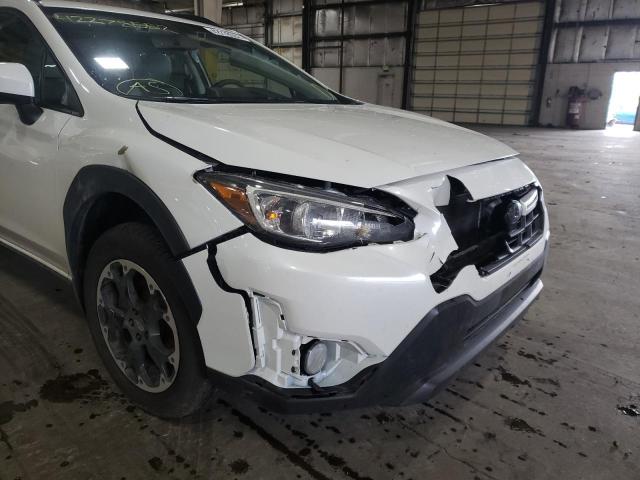 JF2GTAEC2M8321254 - 2021 SUBARU CROSSTREK WHITE photo 9