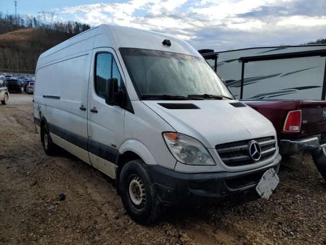 WD3PE8CB4C5697993 - 2012 MERCEDES-BENZ SPRINTER 2 WHITE photo 4