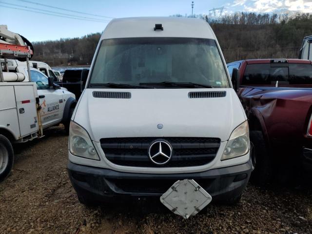 WD3PE8CB4C5697993 - 2012 MERCEDES-BENZ SPRINTER 2 WHITE photo 5