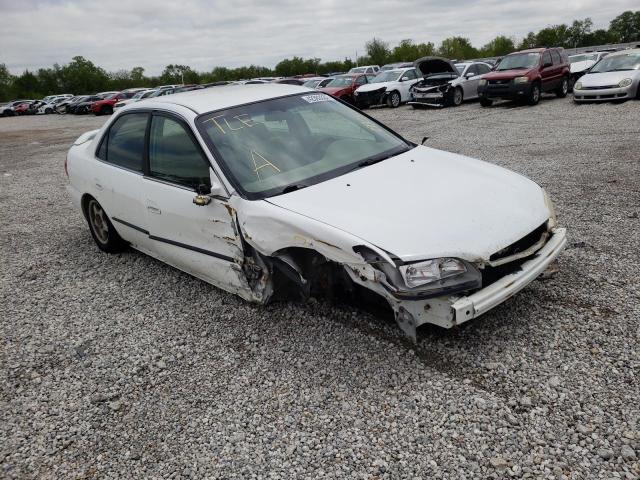 JHMCG554XXC008521 - 1999 HONDA ACCORD LX WHITE photo 1