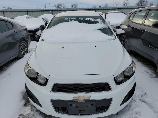 1G1JA6SH0F4132791 - 2015 CHEVROLET SONIC LS WHITE photo 5