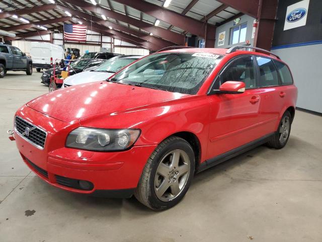 YV1MJ682352076213 - 2005 VOLVO V50 T5 RED photo 1