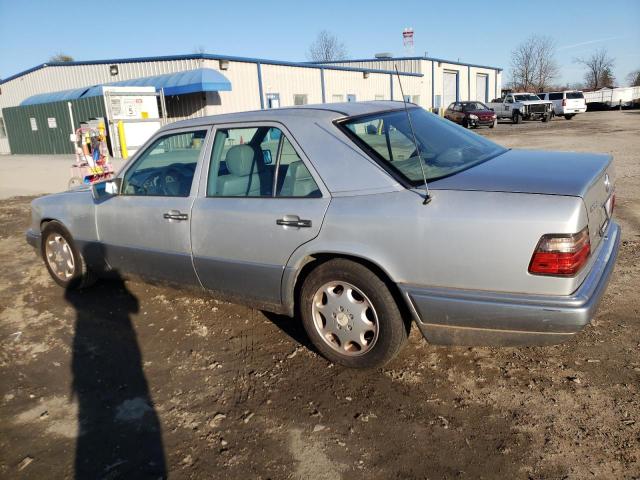 WDBEB31EXSC135210 - 1995 MERCEDES-BENZ E 300D SILVER photo 2