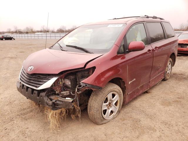 5TDKK3DC3CS203605 - 2012 TOYOTA SIENNA LE RED photo 2