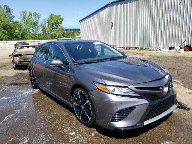 4T1BZ1HK0KU508700 - 2019 TOYOTA CAMRY XSE GRAY photo 1