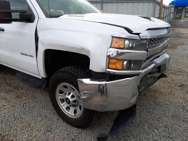 1GC4KVCY1KF175934 - 2019 CHEVROLET 3500HD WHITE photo 9