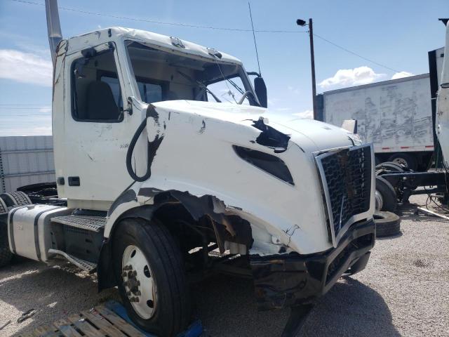 4V4WC9DH5KN223358 - 2019 VOLVO VNR WHITE photo 9