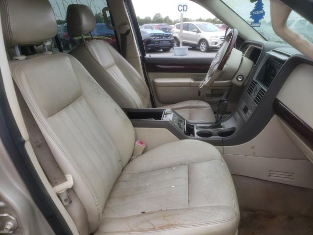 5LMEU88H74ZJ27888 - 2004 LINCOLN AVIATOR 金色 照片 5