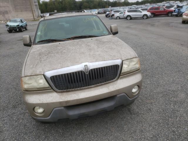 5LMEU88H74ZJ27888 - 2004 LINCOLN AVIATOR 金色 照片 9