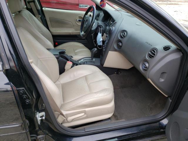 2G2WR524X41133683 - 2004 PONTIAC GRAND PRIX BLACK photo 5