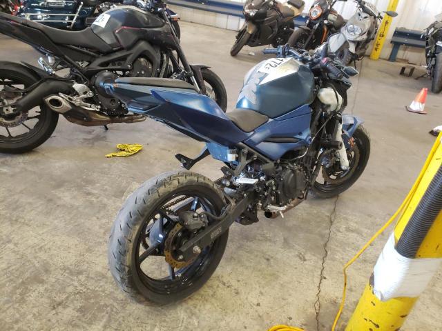 JKAERKD13LDA70127 - 2019 KAWASAKI ER400 D BLUE photo 4