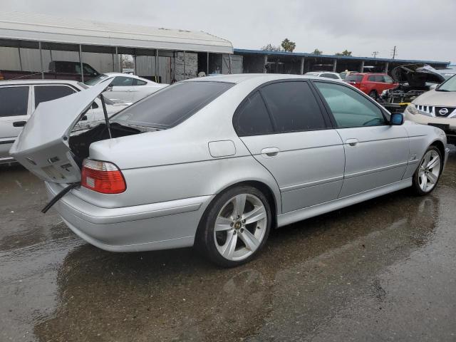 WBADN63401GM73830 - 2001 BMW 540 I AUTO Argent photo 3