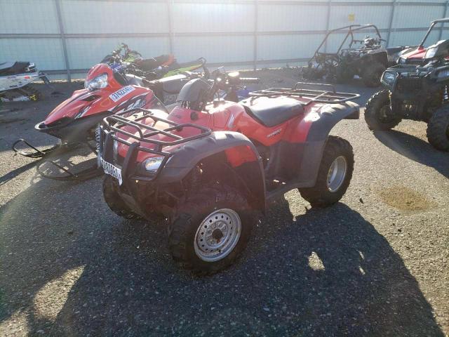 1HFTE254154****** - 2005 HONDA TRX350 FE RED photo 2