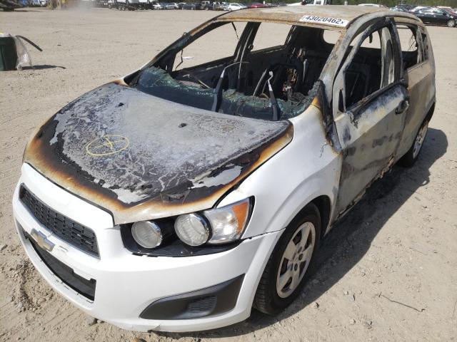 1G1JA6SH0D4197332 - 2013 CHEVROLET SONIC LS WHITE photo 2