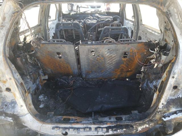 1G1JA6SH0D4197332 - 2013 CHEVROLET SONIC LS WHITE photo 9