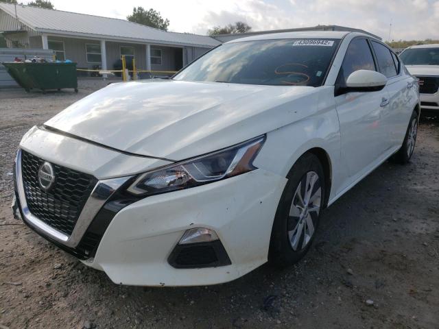 1N4BL4BV9KC235746 - 2019 NISSAN ALTIMA S WHITE photo 2