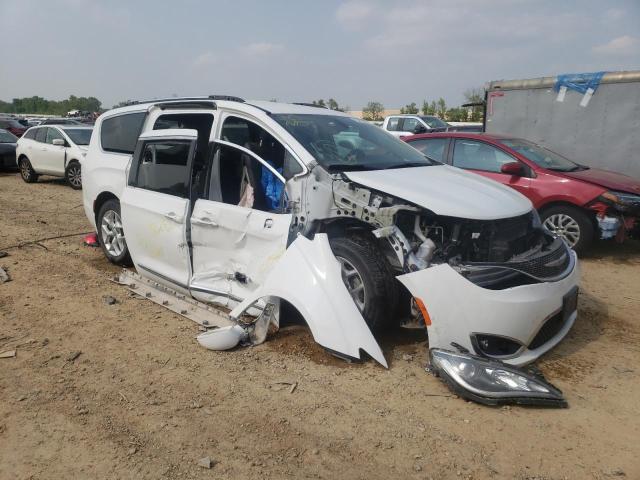 2C4RC1BG2JR234470 - 2018 CHRYSLER PACIFICA T WHITE photo 9