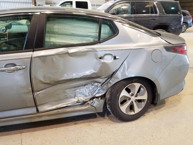 KNAGM4AD3G5095336 - 2016 KIA OPTIMA HYB SILVER photo 9