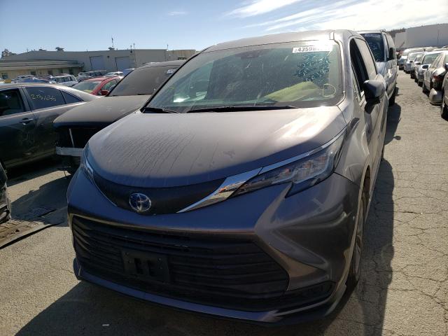 5TDKRKEC3MS008156 - 2021 TOYOTA SIENNA LE CHARCOAL photo 2