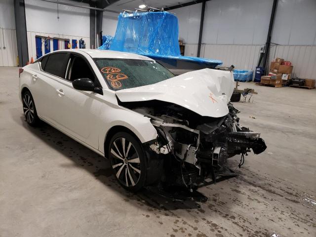 1N4BL4CV5KC184759 - 2019 NISSAN ALTIMA SR WHITE photo 1