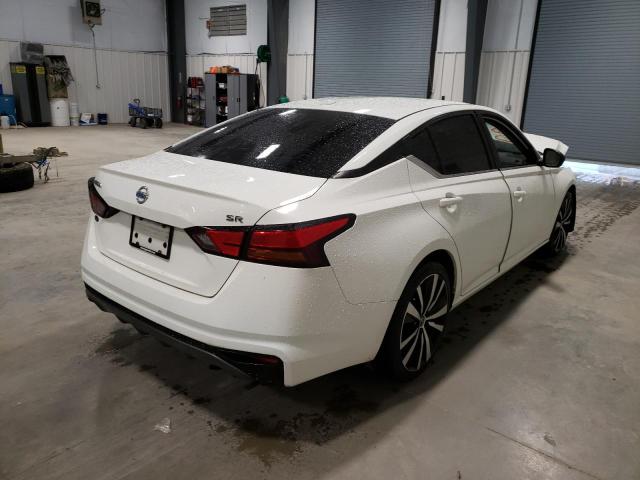 1N4BL4CV5KC184759 - 2019 NISSAN ALTIMA SR WHITE photo 4