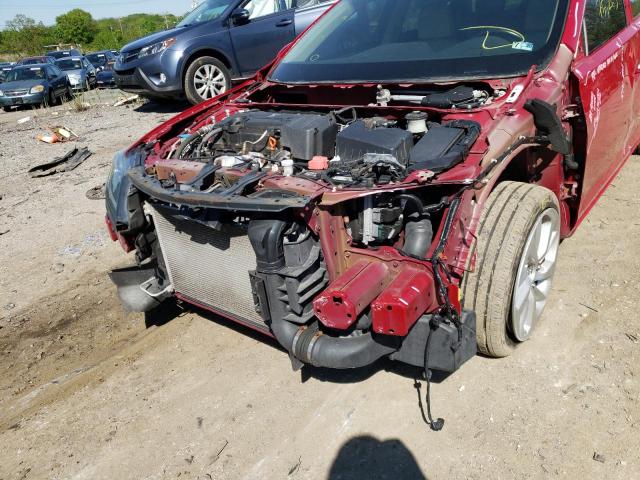 19UDE2F3XHA004922 - 2017 ACURA ILX BASE W RED photo 9