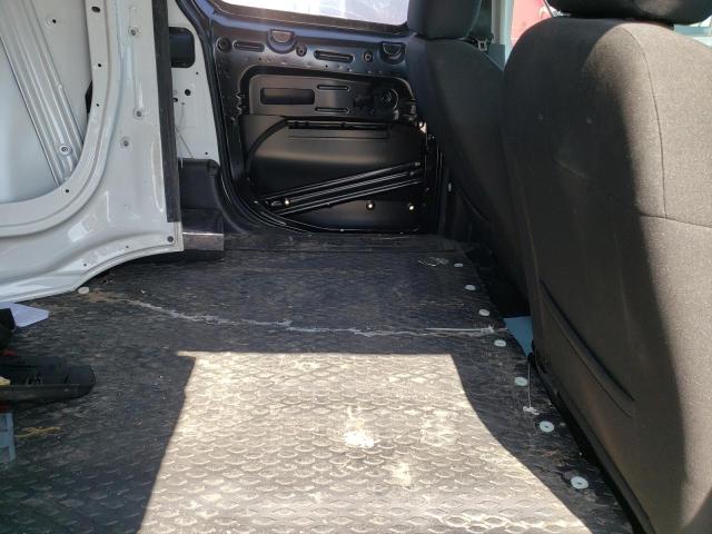 ZFBERFAB9H6F42002 - 2017 RAM PROMASTER 白色 照片 6