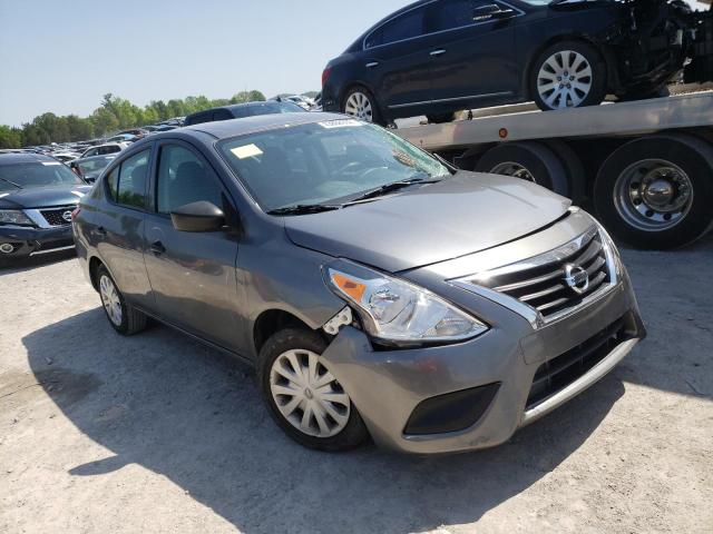 3N1CN7AP6KL861078 - 2019 NISSAN VERSA S GRAY photo 1