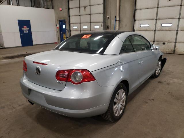 WVWAA71F47V008922 - 2007 VOLKSWAGEN EOS BASE SILVER photo 4