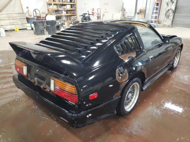 JN1HZ04S9CX444965 - 1982 DATSUN 280ZX BLACK photo 4